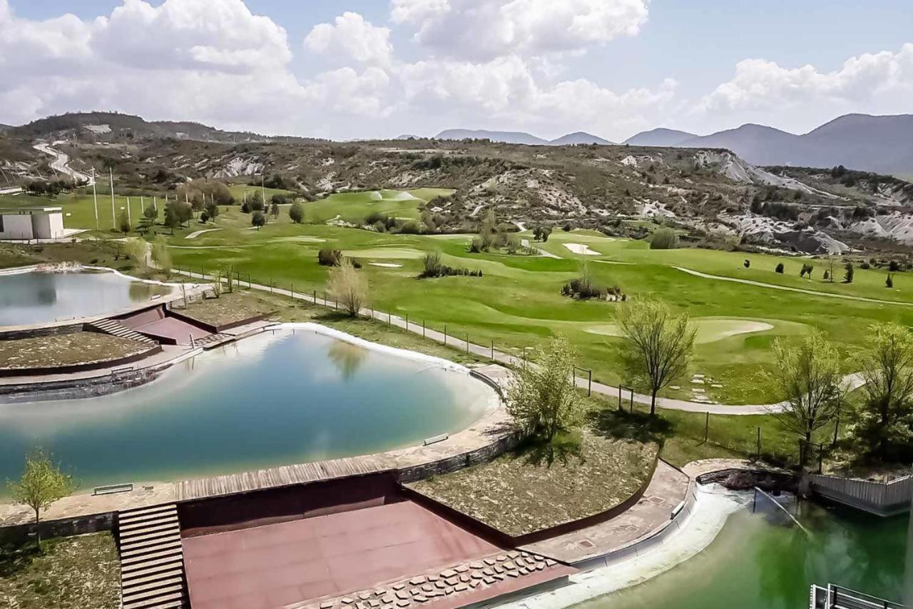 Precioso Apartamento Campo Golf อูเอสกา ภายนอก รูปภาพ